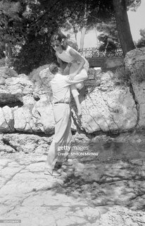 Audrey Hepburn feet photo thumbnail