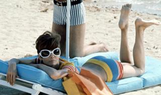 Audrey Hepburn feet photo thumbnail