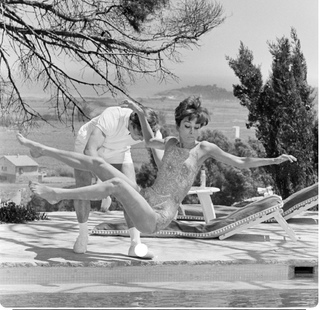 Audrey Hepburn feet photo thumbnail