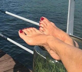 Audrey Moore feet photo 4