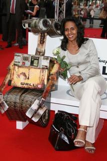 Audrey Pulvar feet photo 7