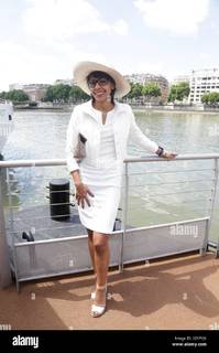 Audrey Pulvar feet photo 6