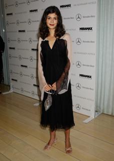 Audrey Tautou feet photo thumbnail