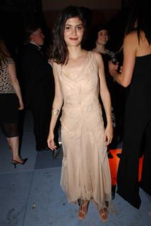Audrey Tautou feet photo thumbnail