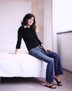 Audrey Tautou feet photo thumbnail