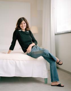 Audrey Tautou feet photo thumbnail
