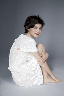 Audrey Tautou feet photo thumbnail