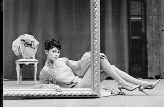 Audrey Tautou feet photo thumbnail