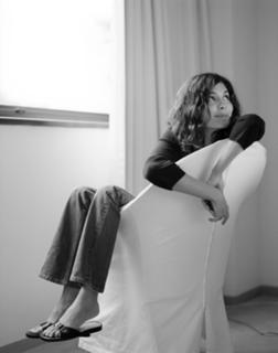 Audrey Tautou feet photo thumbnail