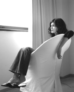 Audrey Tautou feet photo thumbnail