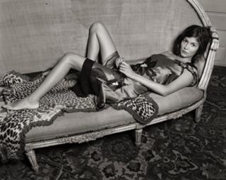 Audrey Tautou feet photo thumbnail