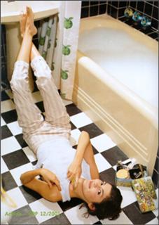 Audrey Tautou feet photo thumbnail