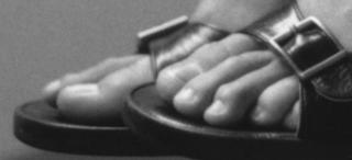 Audrey Tautou feet photo thumbnail