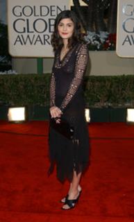 Audrey Tautou feet photo thumbnail