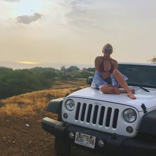 Audrey Whitby feet photo thumbnail