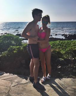 Audrey Whitby feet photo thumbnail