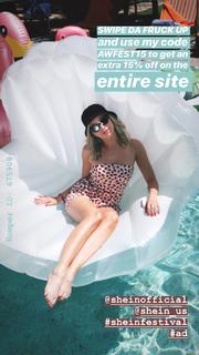 Audrey Whitby feet photo thumbnail