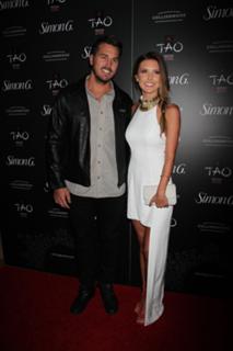 Audrina Patridge feet photo thumbnail