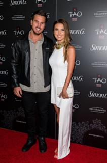 Audrina Patridge feet photo thumbnail