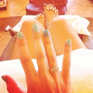 Audrina Patridge feet photo thumbnail