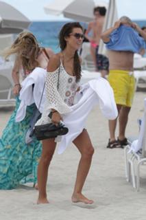 Audrina Patridge feet photo thumbnail