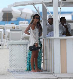 Audrina Patridge feet photo thumbnail