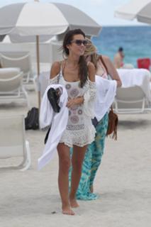 Audrina Patridge feet photo thumbnail