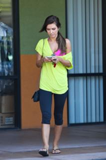 Audrina Patridge feet photo thumbnail