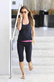 Audrina Patridge feet photo thumbnail