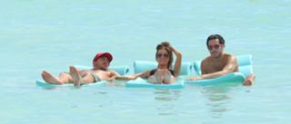 Audrina Patridge feet photo thumbnail