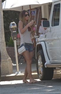 Audrina Patridge feet photo thumbnail