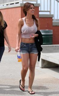 Audrina Patridge feet photo thumbnail