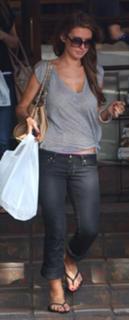 Audrina Patridge feet photo thumbnail