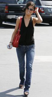 Audrina Patridge feet photo thumbnail