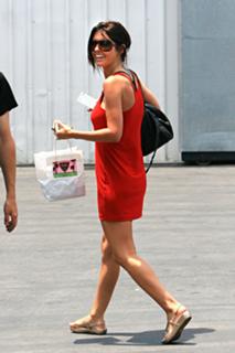 Audrina Patridge feet photo thumbnail