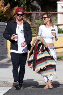 Audrina Patridge feet photo thumbnail
