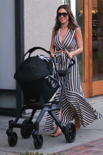 Audrina Patridge feet photo thumbnail