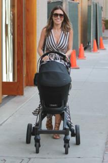 Audrina Patridge feet photo thumbnail