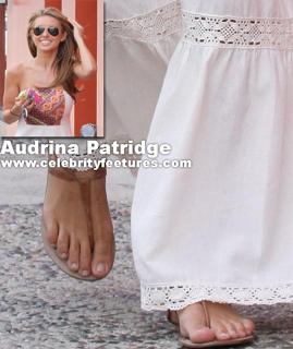 Audrina Patridge feet photo thumbnail