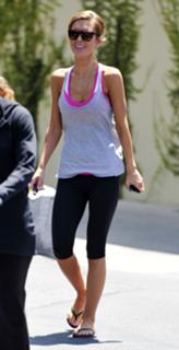 Audrina Patridge feet photo thumbnail