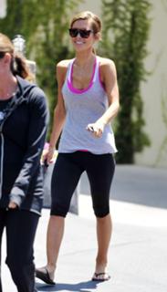 Audrina Patridge feet photo thumbnail