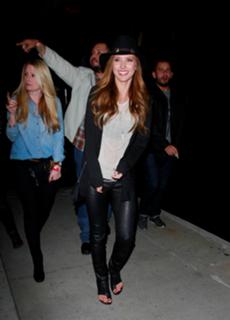 Audrina Patridge feet photo thumbnail