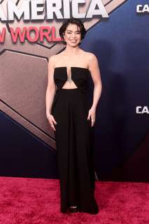 Auli'i Cravalho feet photo thumbnail