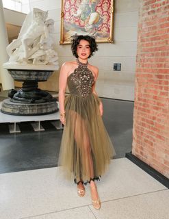 Auli'i Cravalho feet photo thumbnail