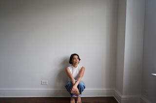 Auli'i Cravalho feet photo thumbnail