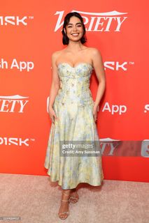 Auli'i Cravalho feet photo thumbnail