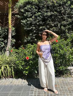 Auli'i Cravalho feet photo thumbnail