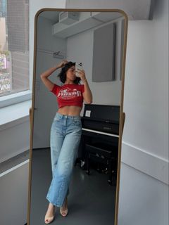 Auli'i Cravalho feet photo 7