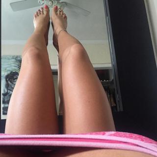 Aundrea Seagren feet photo 1