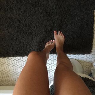 Aundrea Seagren feet photo 12